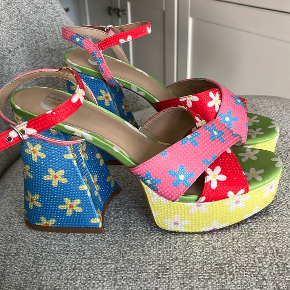 Gianni Bini Utli Mate floral rainbow rhinestone ankle strap platform sandals 8.5 - Picture 3 of 14